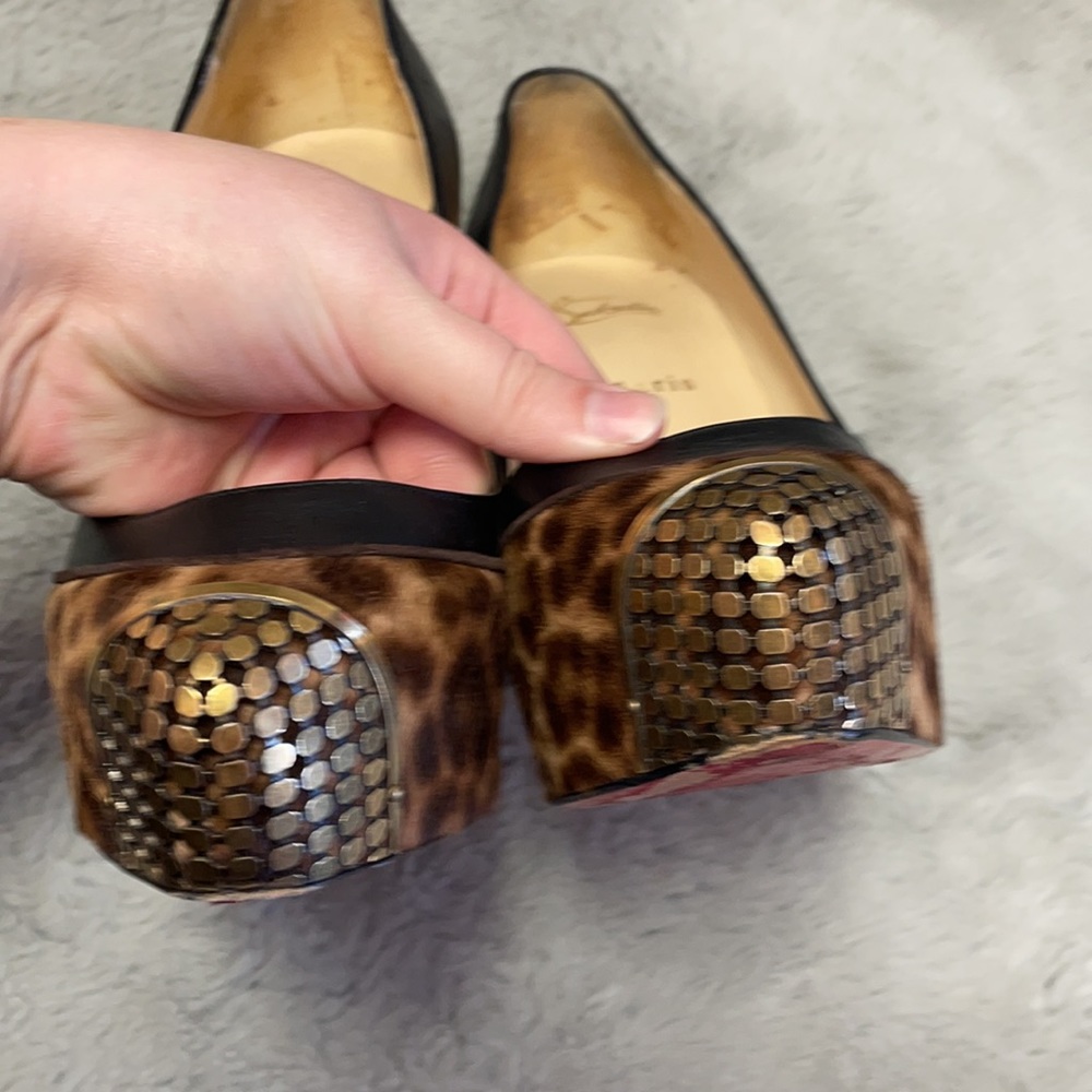 Christian Louboutin Maggie Pong Leopard Chad/K - Picture 3 of 13